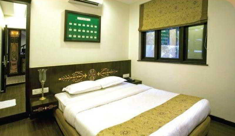 Jc Chalet Mumbai Exterior photo