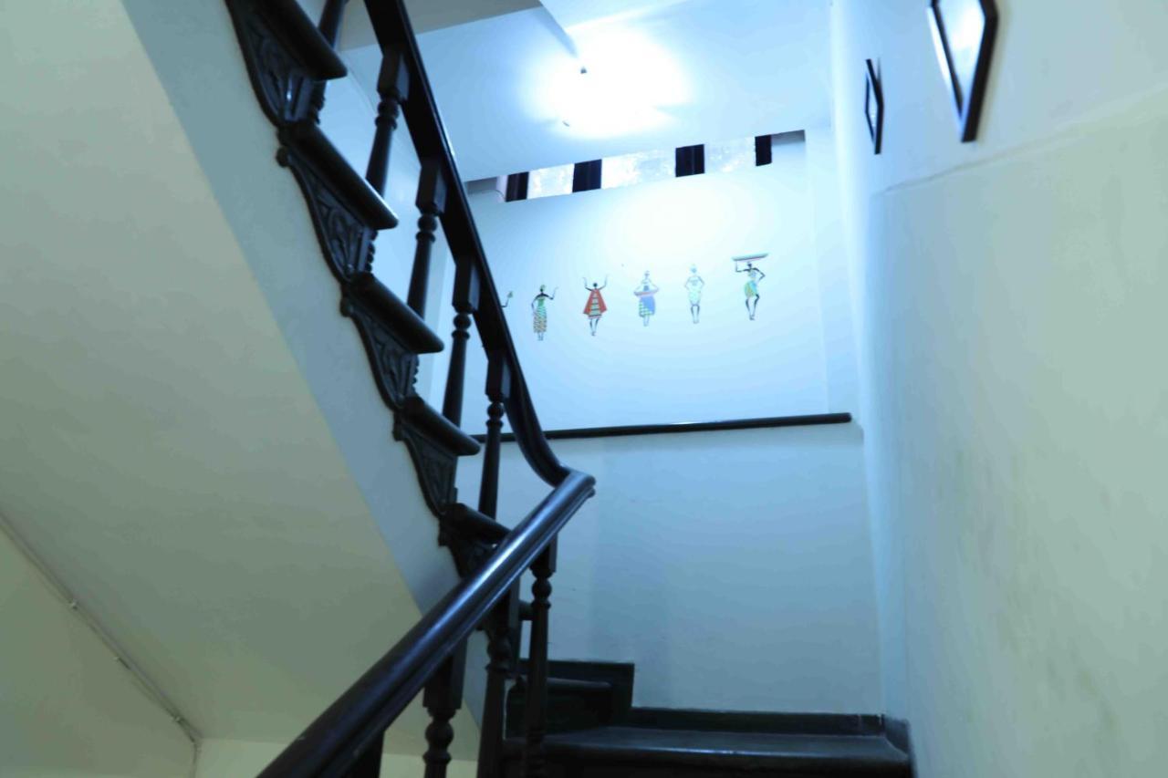 Jc Chalet Mumbai Exterior photo